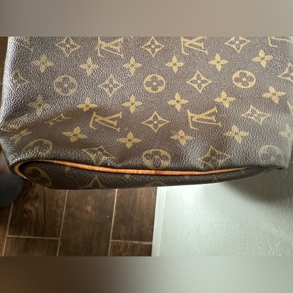 Louis Vuitton carryall - Picture 11 of 17
